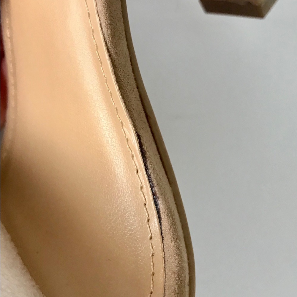 Express Sandals - Picture 7 of 8